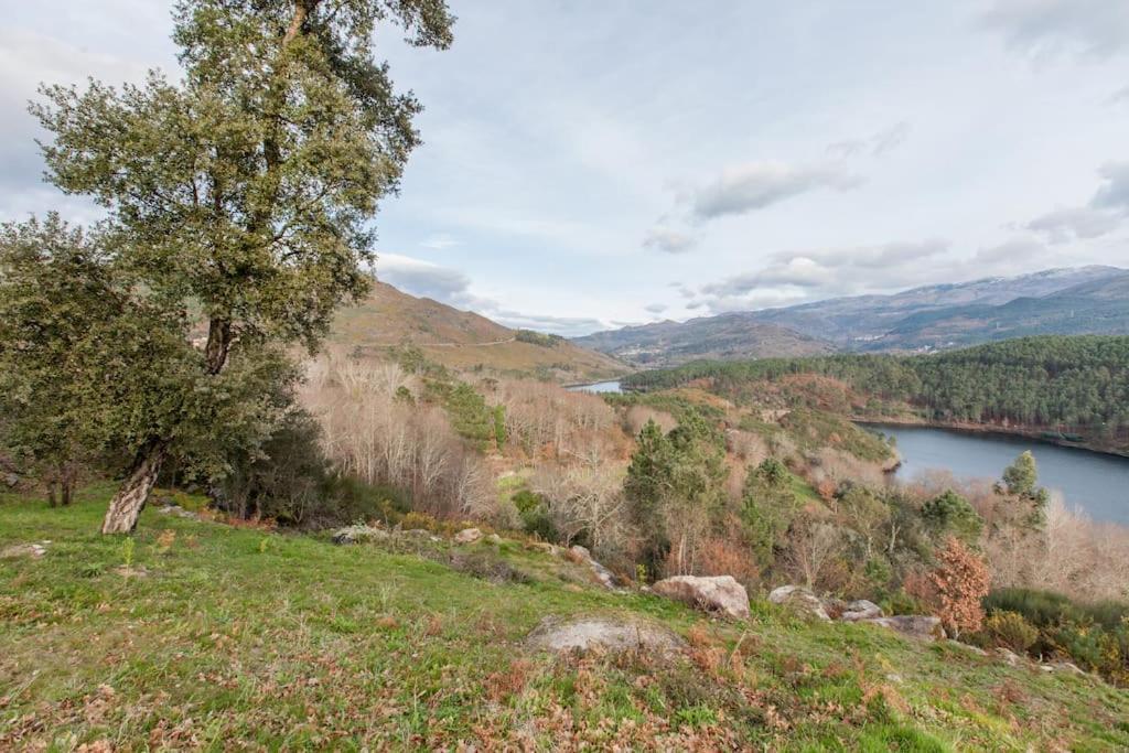 Casa Do Lagar - Sobrenatura Ecoturismo อาร์กอสเดวัลเดเวซ ภายนอก รูปภาพ
