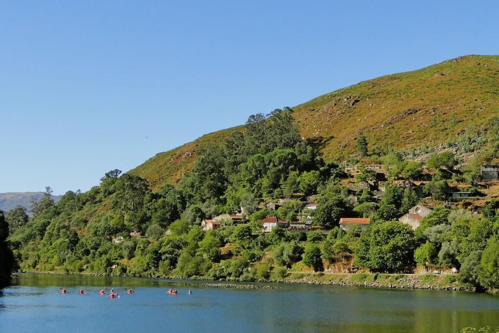 Casa Do Lagar - Sobrenatura Ecoturismo อาร์กอสเดวัลเดเวซ ภายนอก รูปภาพ